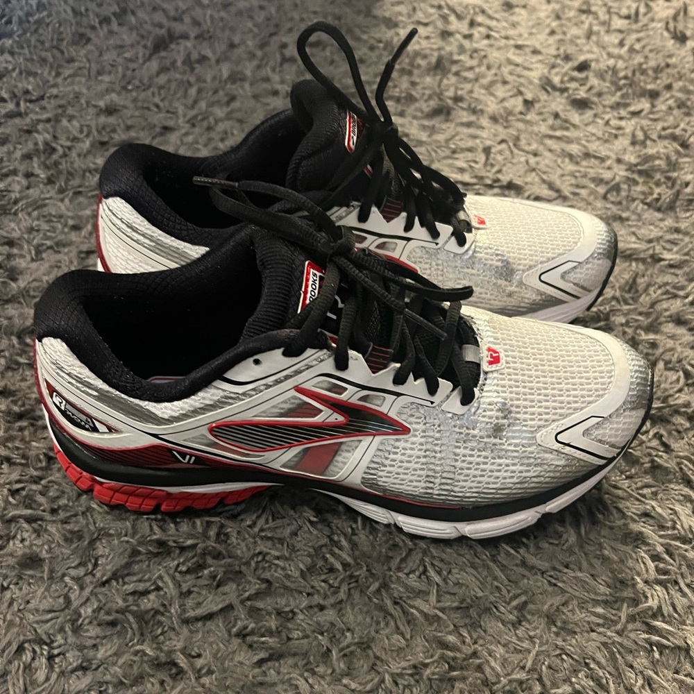 Brooks Ravenna New